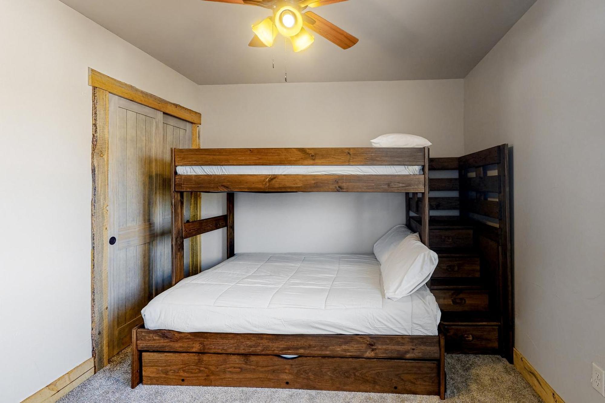 Cabin Getaway & Stonewood Lodge Grand Lake Pokoj fotografie